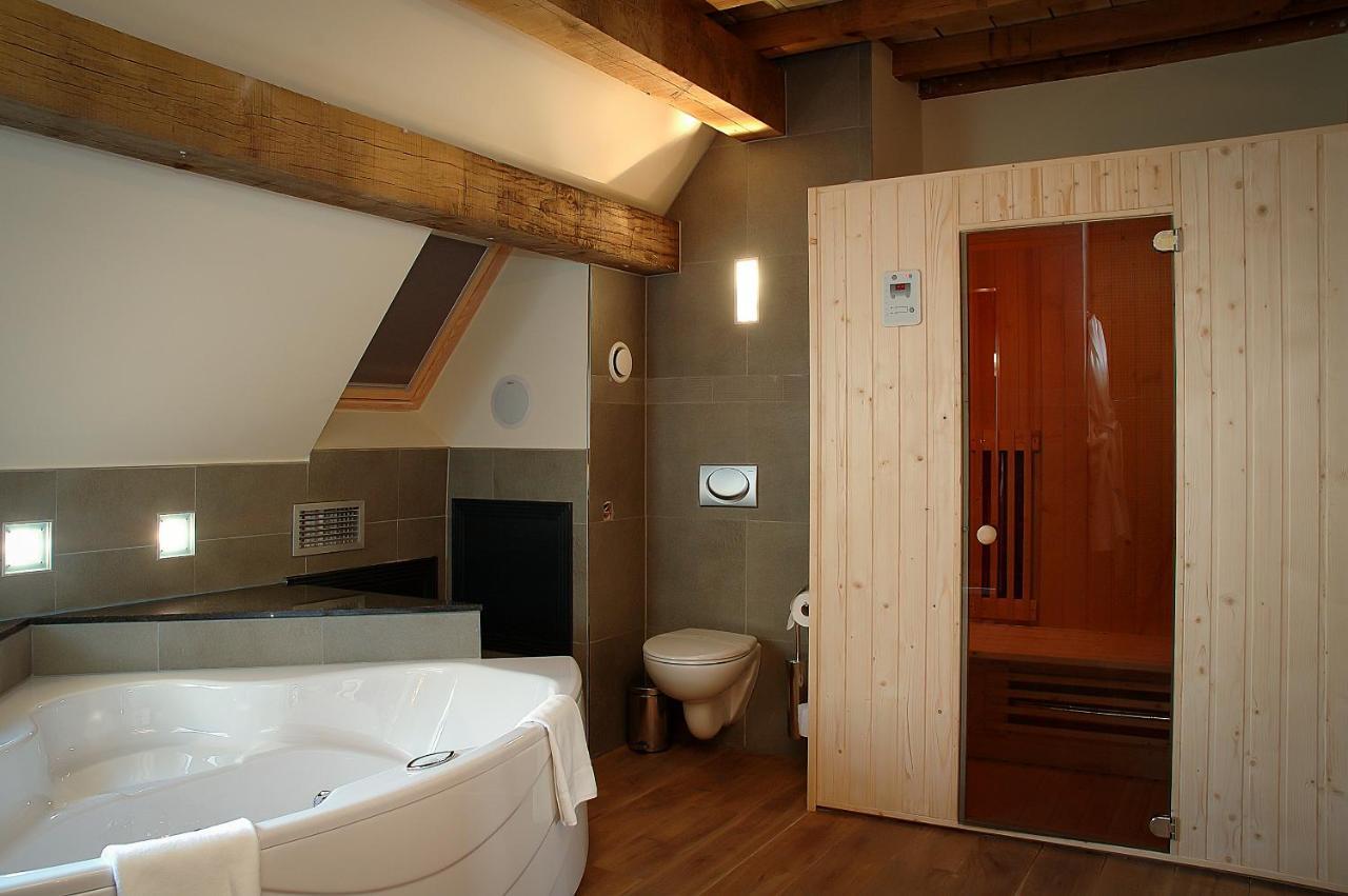 Hotel Van Eyck Maaseik Zewnętrze zdjęcie